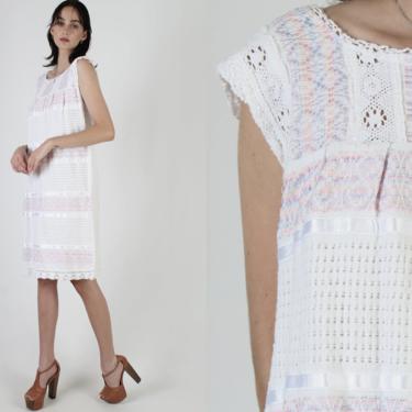 White Cotton Crochet Mexican Dress Vintage Pastel Floral Paneled Embroidery Lace Shift Mexican Style Clothing Mini Dress 