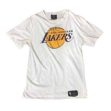 (S) LA Lakers White Graphic Tshirt 060521 LM
