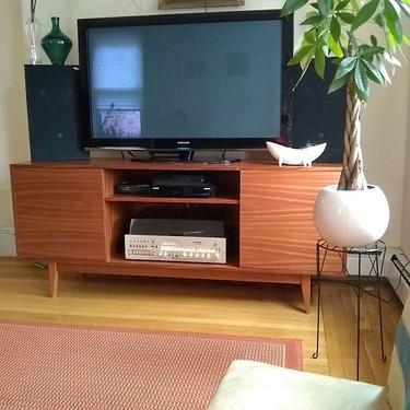 NEW Hand Built Mid Century Style TV Stand / Buffet / Liquor Cabinet - Free Shipping! 