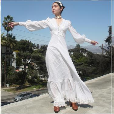 chinese dress ladies 1970s Vintage Renaissance Victorian Revival Peasant Prairie Dress by J