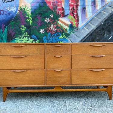 American danish 66” long 9 drawer dresser credenza oak mid century nice design very clean lane 