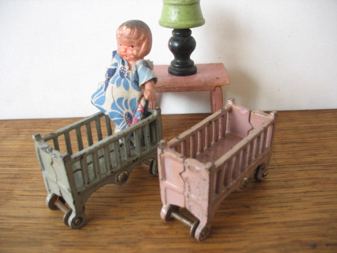 Vintage Kilgore Baby Cribs Cast Iron Doll Furniture Blue Boy