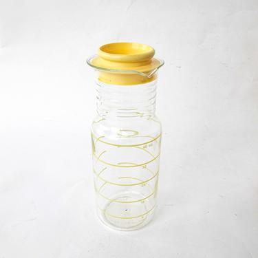 Pyrex coffee pitcher 