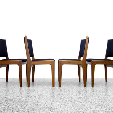 Johannes Andersen Teak Dining Chairs Upholstered in Black Boucle - Set of 4 