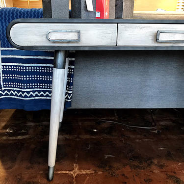 Awesome Aviator Inspired Writing Desk	