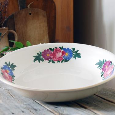 Large Homer Laughlin Kitchen Kraft serving bowl / large floral china bowl / cottage decor / vintage rose & Daisy extra large bowl 