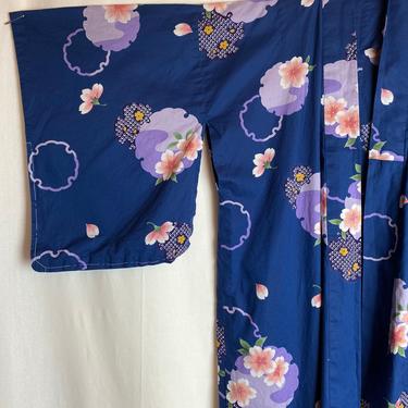 Japanese Kimono~100% cotton cherry blossom floral print~ vintage cheongsam ~ summer robe/ jacket long &amp; beautiful size Medium 