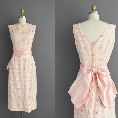 1950s vintage dress | Gorgeous Pink Lace Cocktail Party Bridesmaid Wiggle Dress | XS Small | 50s dress 
