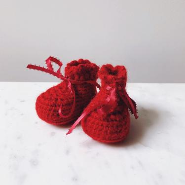 Little Minnows Baby Booties // Cranberry Red // Crochet Baby Shoes 
