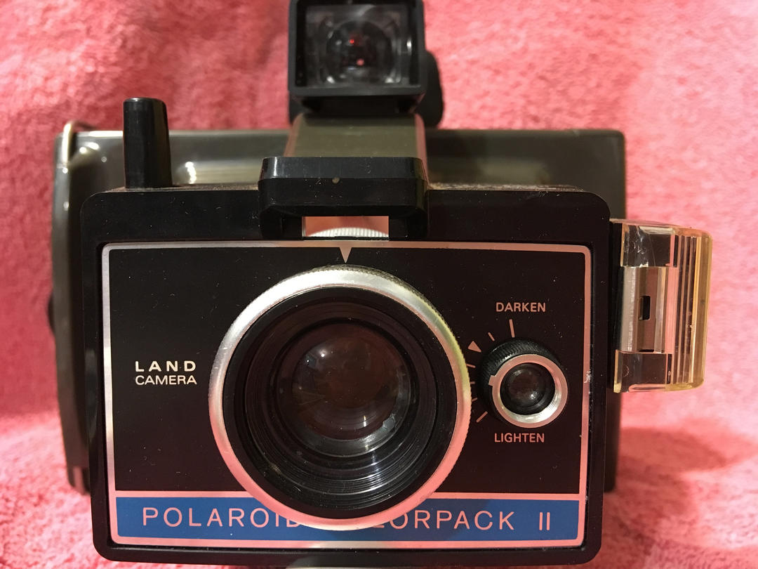 Polaroid colorpack III hot with carry case