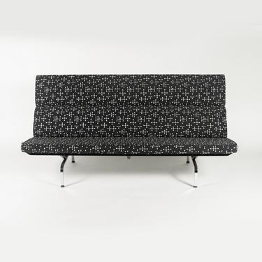 Eames Compact Sofa in Maharam Small Dot Pattern 