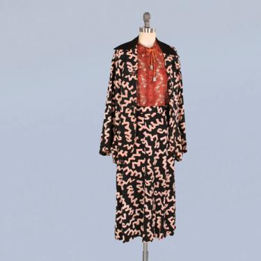 1940s Dress / 40s Novelty Print Skirt Suit / Swing Skirt and Blazer / Curling Pink Ribbons Print 