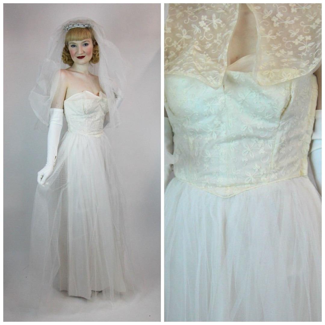 True Vintage 1940s 50s Strapless Lace Tulle Wedding Dress Gown