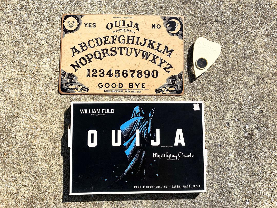 Ouija Board Vintage 1960s 70s Parker top Bros William Fuld