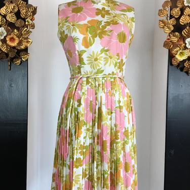 1960s floral dress, vintage 60s dress, pastel summer dress, size medium, pleated skirt, sleeveless 60s dress, Stacy Ames dress, mod flower 