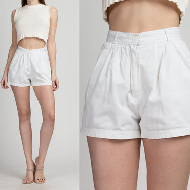 80s High Waist White Pleated Shorts - Extra Small, 25&quot; | Vintage Cotton Denim Mom Shorts 