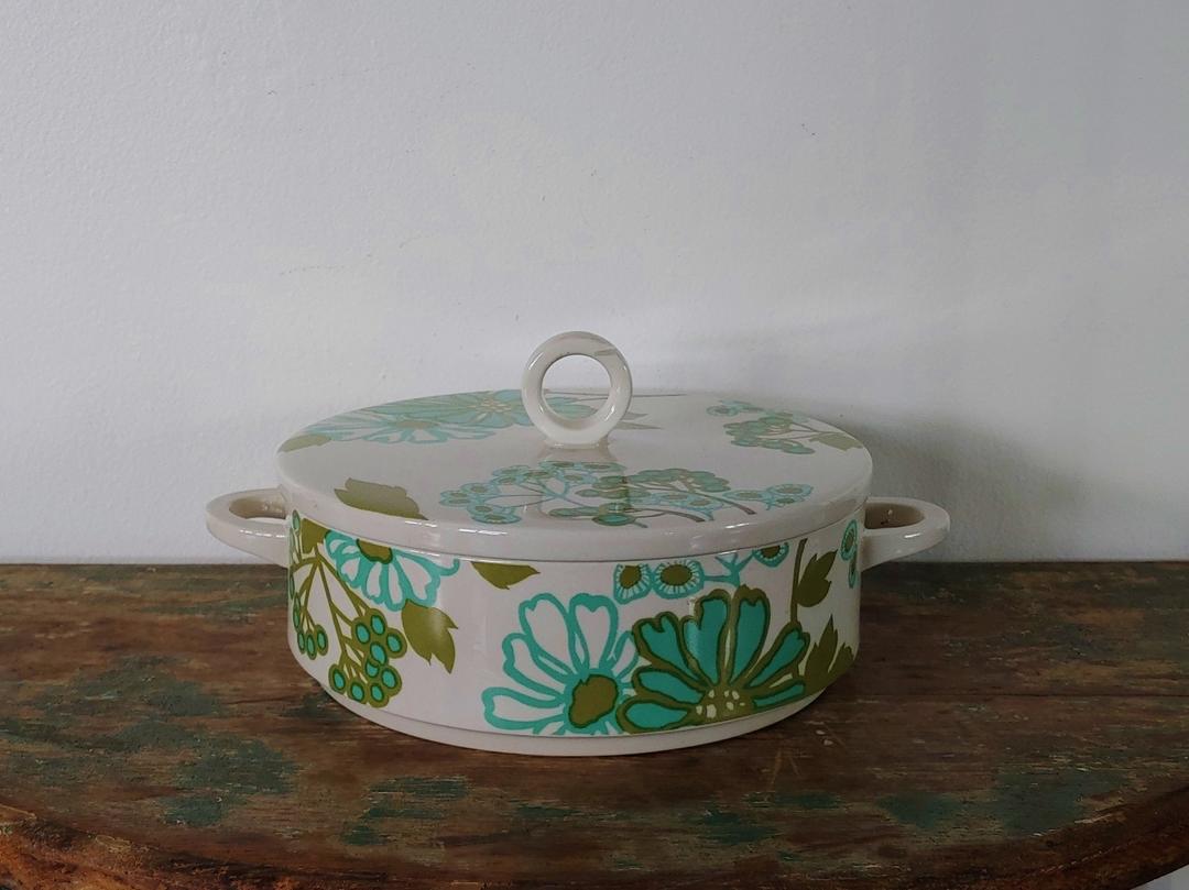 Vintage Villeroy & Boch Scarlett Pattern Casserole Dish w Lid Mod and