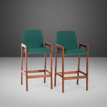 Set of Two (2) Bar Height Barstools by Tarm Stole in Solid Teak and Original Knit Fabric, 1970s 