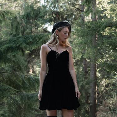 80s Sweetheart Velvet Mini Dress /  PERSPECTIVE Little Black Dress / Evening Cocktail Party Dress / A line Tulle Prom Dress 