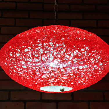 MCM Red Mid Century Modern Lucite Spaghetti Saucer Noodle Chain Hanging Swag Lamp Light 