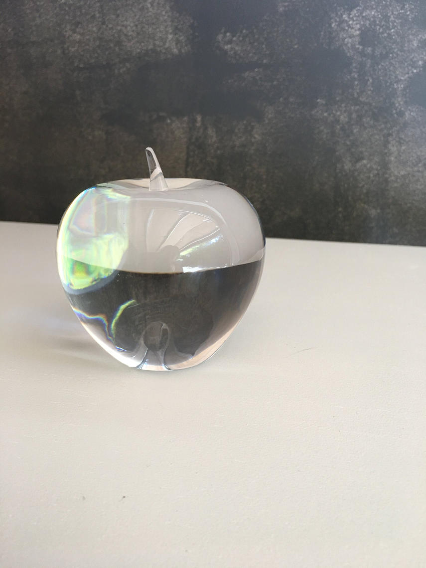 VINTAGE TIFFANY selling CRYSTAL APPLE PAPERWEIGHT