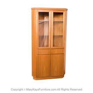 Mid Century Teak Glass Lighted Curio Corner Cabinet by Skovby 