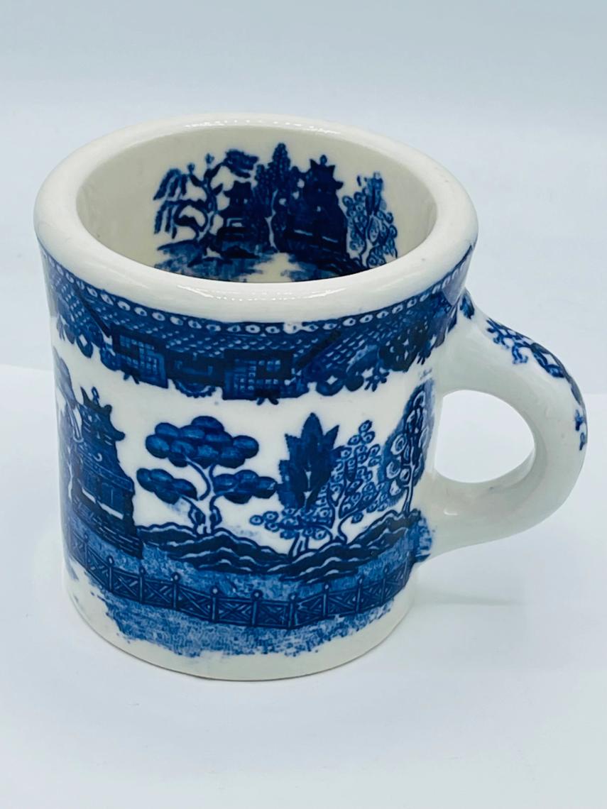 Blue willow shop coffee cups