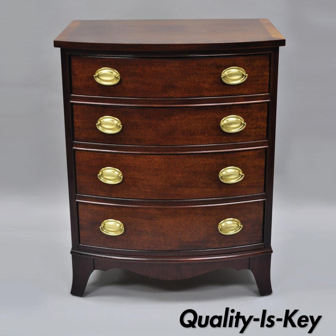 Thomasville Mahogany Collection Bow Front Hepplewhite Nightstand Banded