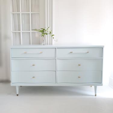 Beautiful mid century dresser credenza 