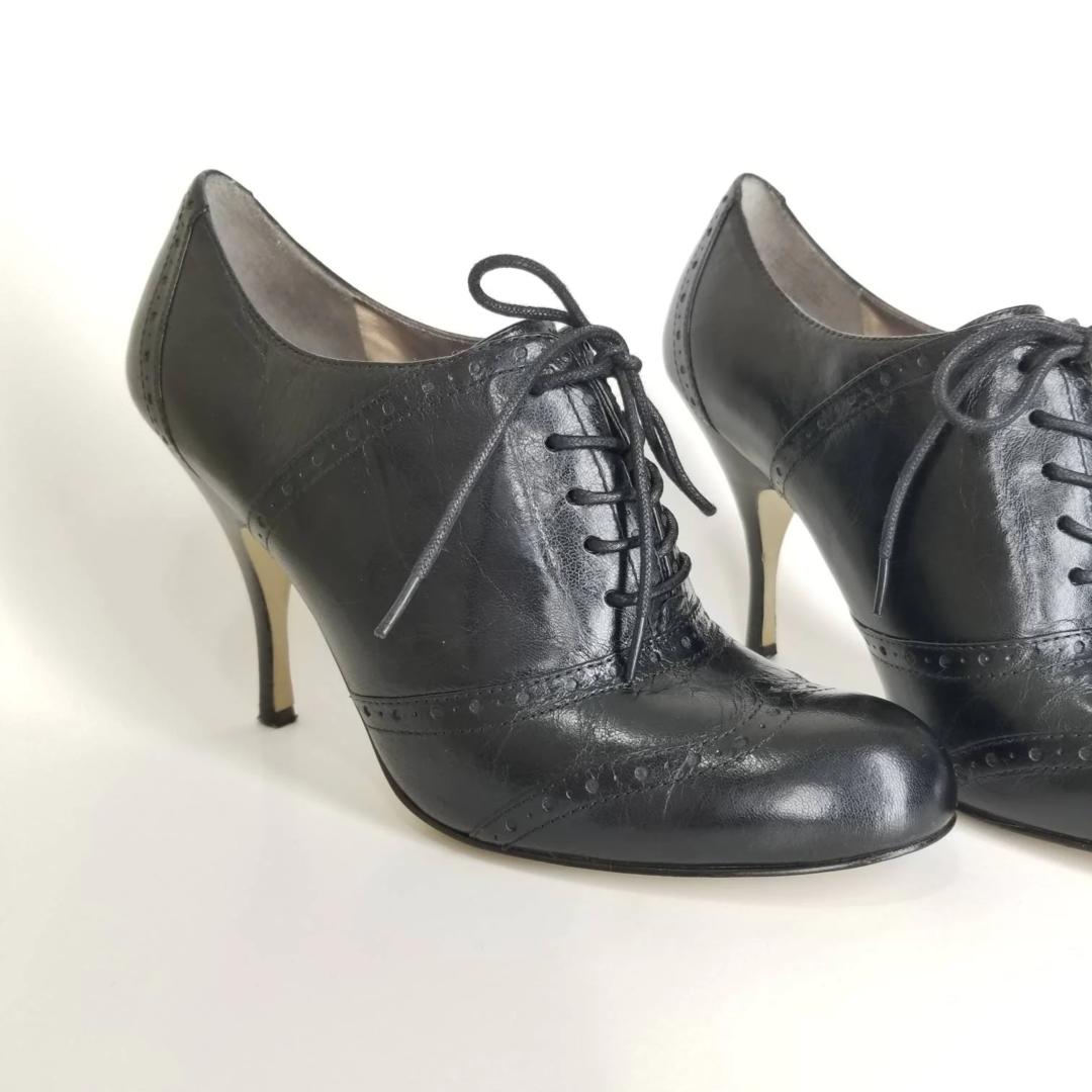 Vintage High Heel Brogues Size 9.5 Lace Up Heels Womens Wingtip Sought Clothier Boston MA