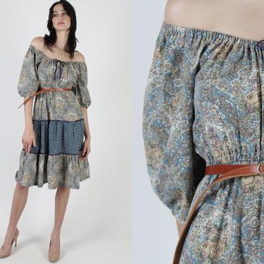 Vintage Off The Shoulder Dress / 70s Blue Paisley Floral Dress / Garden Flower Print Picnic Outfit / Countrycore Summer Mini Midi Dress 