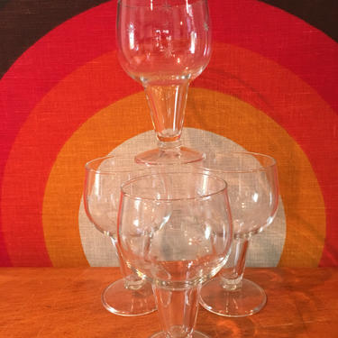 Mid Century Modern Starburst Cocktail Glasses, Etched Starburst Design, Wine Glasses, Set of 4, Mid Century Barware, Retro Goblet Glasses 