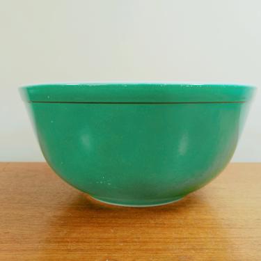 Vintage Pyrex Primary Green | Nesting Mixing Bowl 403 | 2 1/2 Qt Quart 