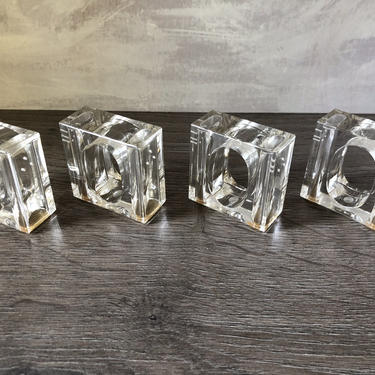 Vintage set 4 Lucite Napkin Holder ring  and Salt & Pepper Shaker combo. 