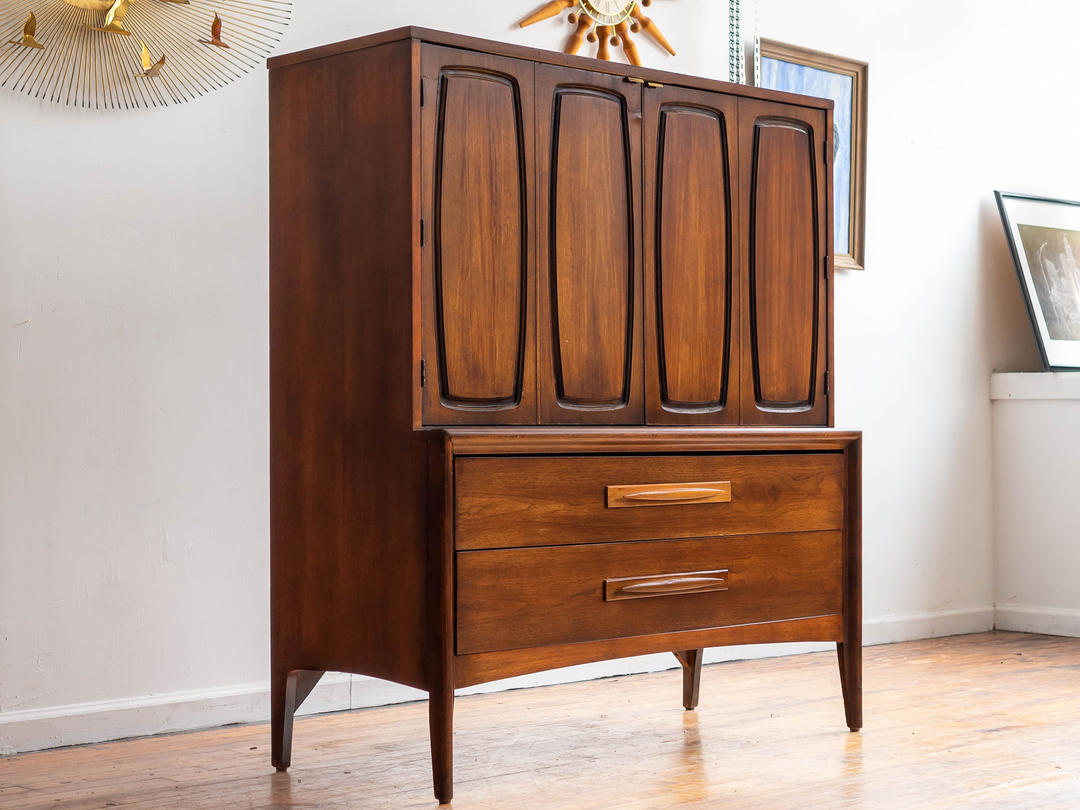 Vintage MCM Broyhill Sculptra Walnut Highboy Dresser / Gentleman's