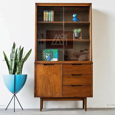 Stanley Furniture Mid-Century Modern Hutch 