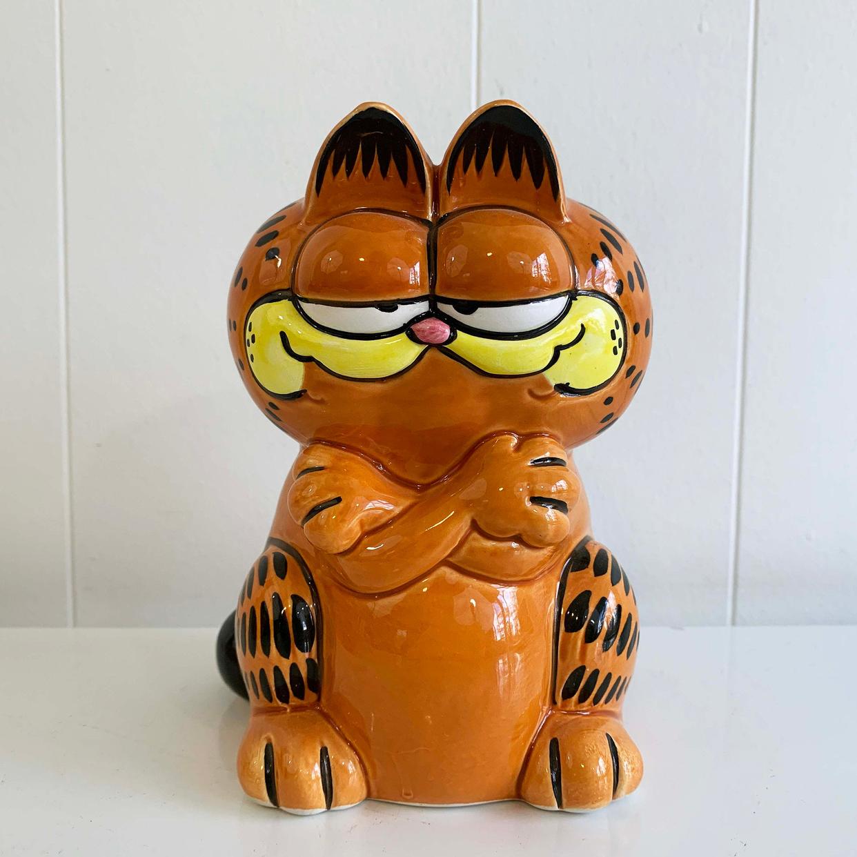 ?bucket=cdn.attic.city&key=