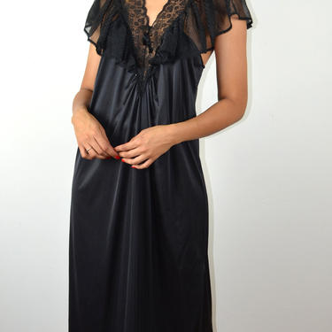 Vintage 70s Black Slip / 1970s Vintage Slip Dress / | Erratic Static Vintage  - New York, NY