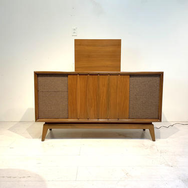 Vintage Admiral Stereo AM-FM-FM Console Radio-Phono Cabinet / Mid Century Console 