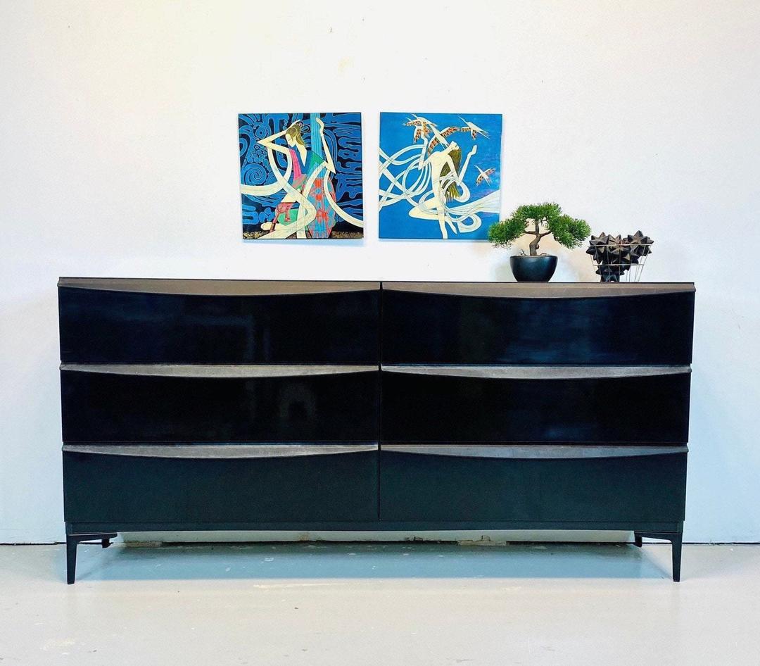 Postmodern 80s Italian Black Laminate Six Drawer Lowboy Dresser, 1980s