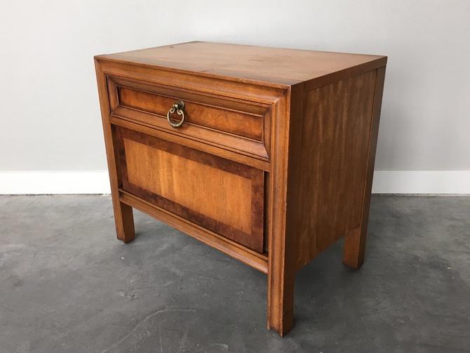 Basic deals witz nightstand