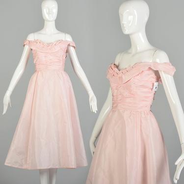 Medium 1980s Pink Taffeta Princess Dress Off Shoulder Prom Formal Boned Bodice Party Gown 