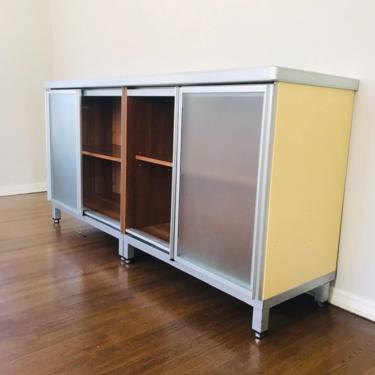 INDUSTRIAL Yellow Storage Cabinet from Cesar Made in Italy #LosAngeles 