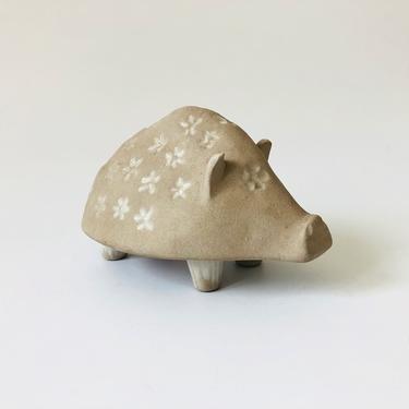 Mid Century Bennington Pottery Handmade Pig Bank by David Gil and Yusuke Aida 
