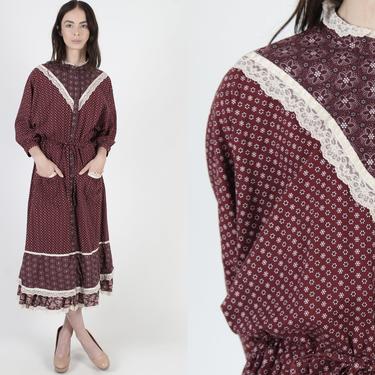 Vintage 70s Gunne Sax Dress / Maroon Calico Floral Prairie Dress / Draped Waist Tie / Pilgrim Chore Pockets Maxi Dress 
