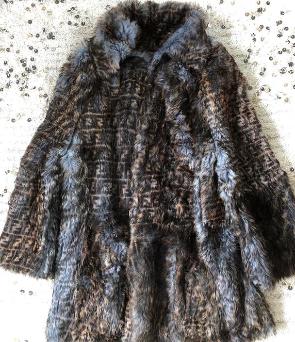 Fendi Pre-owned Women's Precious Stones Fur Coat