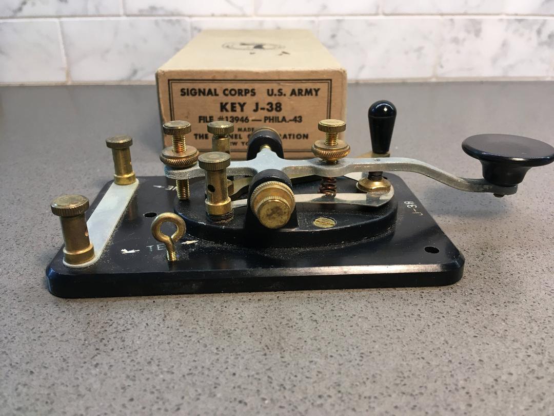 WW2 Lionel J38 US Army Signal Corps Telegraph Key in Deco2Go