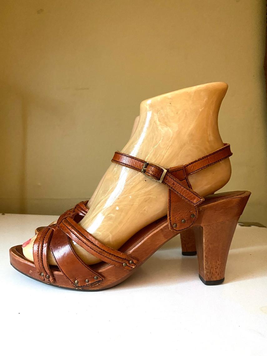 Vintage 70s Ecstasy Brown VANELI Heels | Size 8 1/2 N | Made In Italy | Ankle Strap | Peep Toe | Dead Stock New In Box high quality | Dancing Shoes