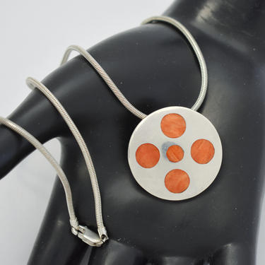 Edgy 80's Ilaria 950 silver orange spiny oyster round shield pendant, bold fine silver mollusk shell geometric snake chain necklace 