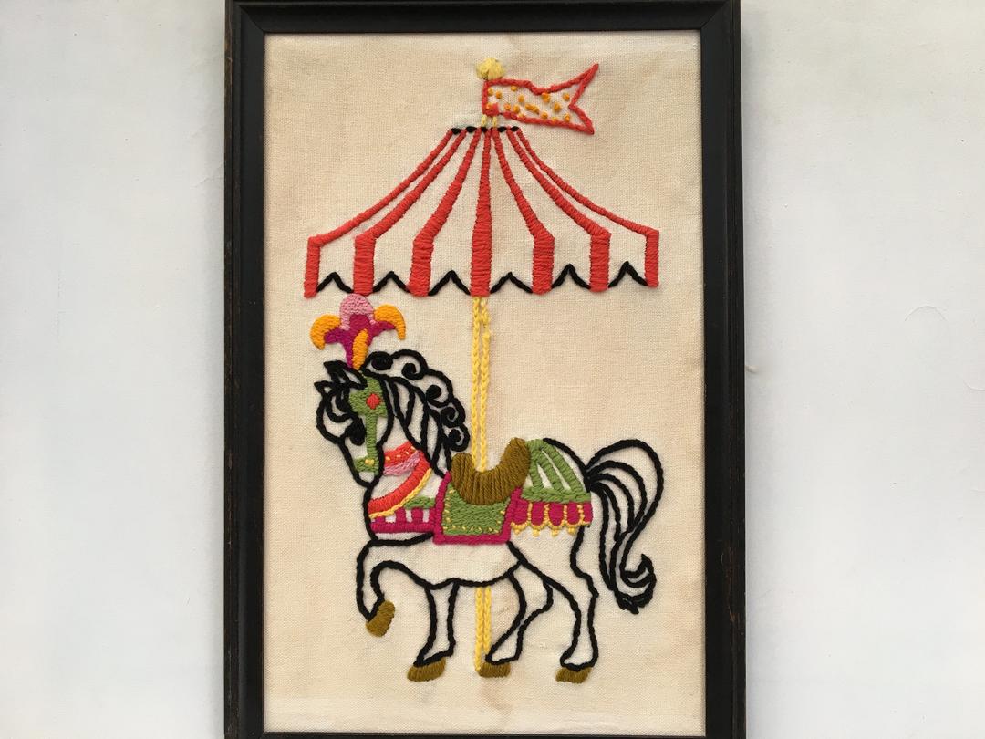 VTG 70s horse store crewel